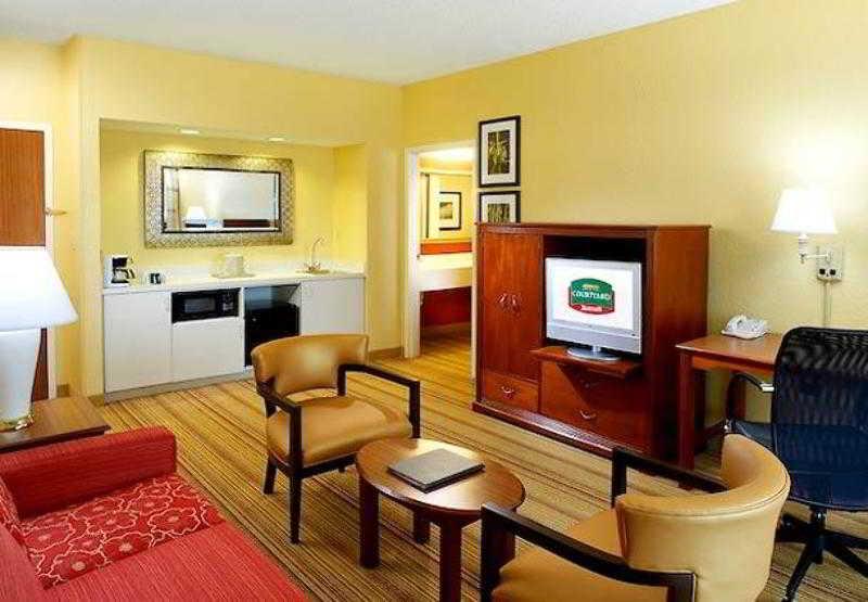 Courtyard By Marriott West Palm Beach Airport Buitenkant foto