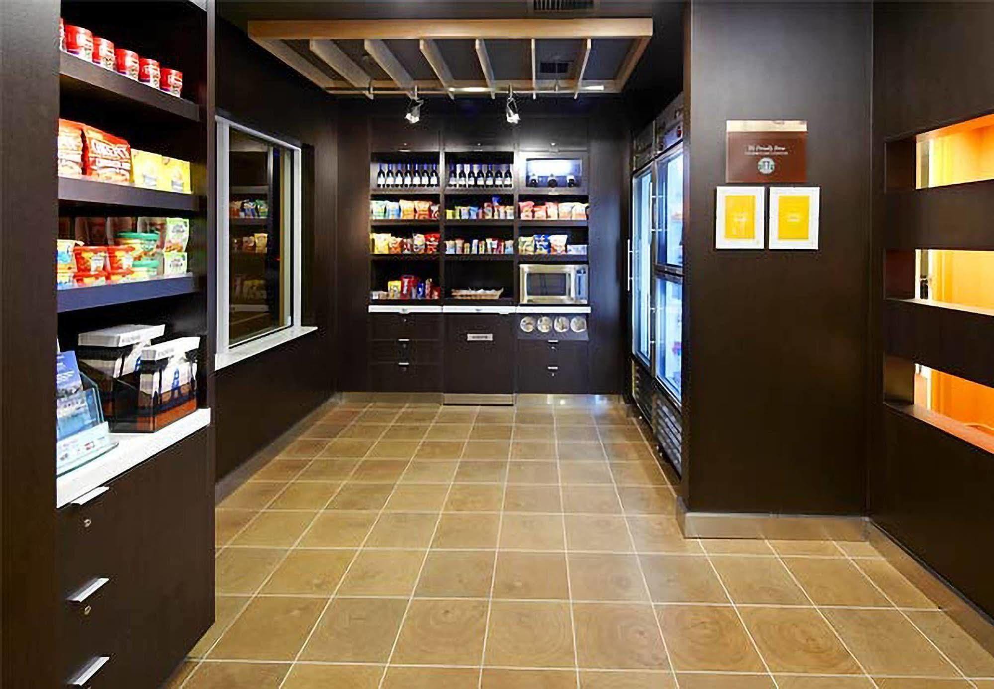 Courtyard By Marriott West Palm Beach Airport Buitenkant foto